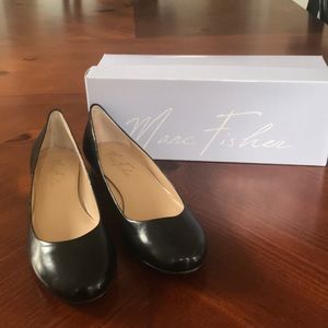 Marc Fisher 7.5M black flats